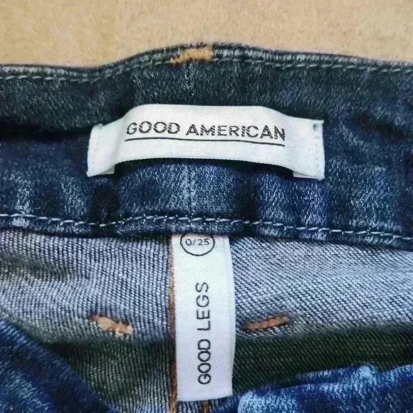 Good American Legs Chewed Jeans - Picture 6 of 7